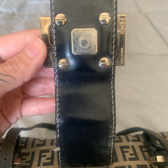 Authentic vintage Fendi Zucchino navy blue leather canvas bag - Picture 9 of 14